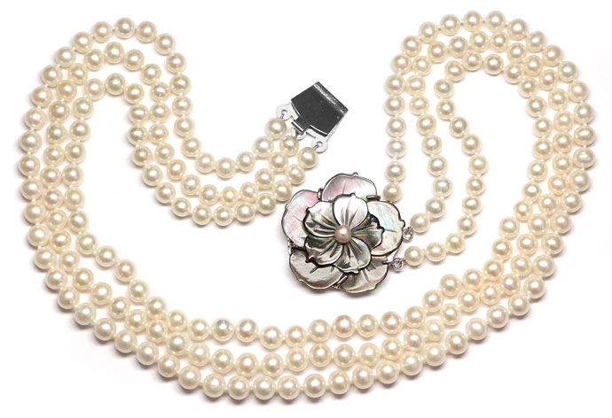 Foto 1 - Dreireihiges Perlen Collier mit riesiger Perlmutt Blüte, R9092